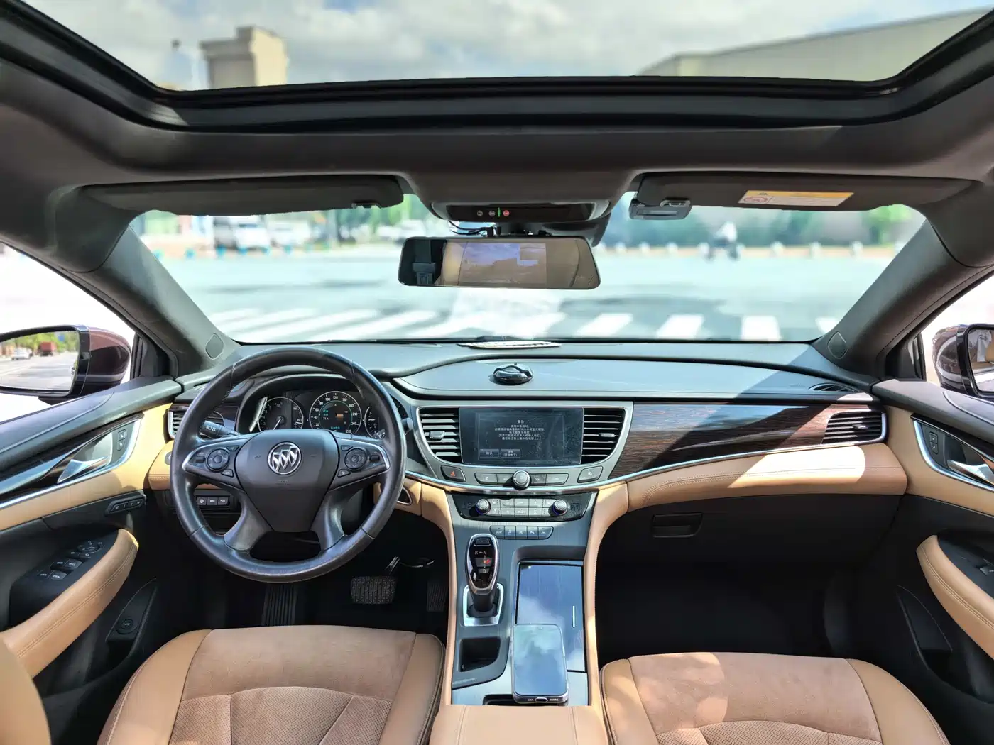 Buick LaCrosse 2018 Model 20T Luxury Edition фото 9