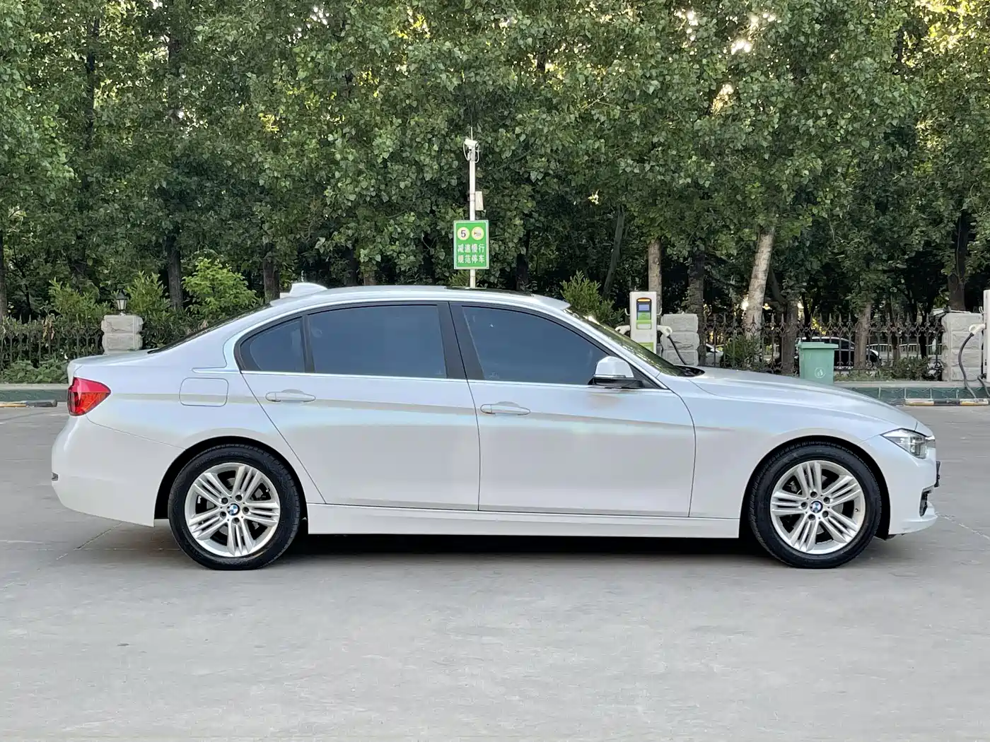 BMW 3 Series 2017 320Li Fashion фото 16