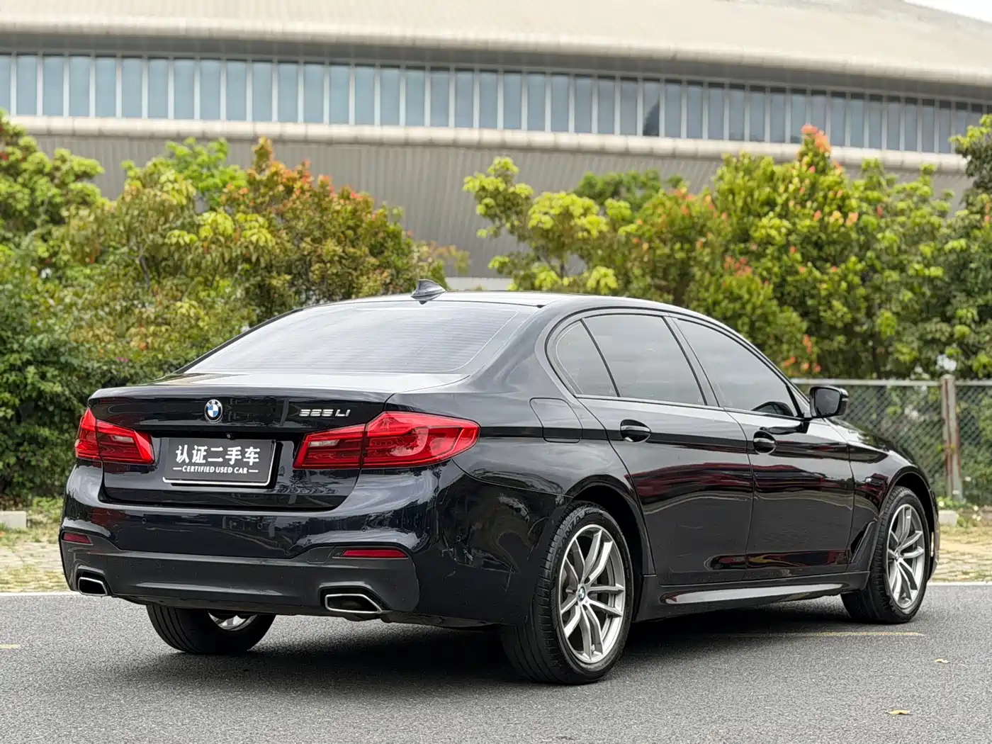 BMW 5 Series 2019 525Li M Sport Package фото 4