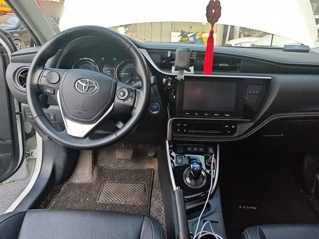 Toyota Levin 2017 Facelift Dual Engine 1.8H V E-CVT Luxury Edition China VI фото 5