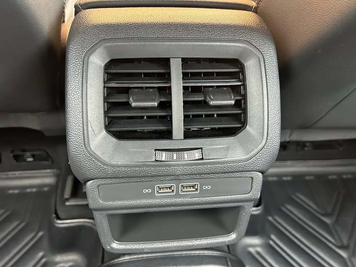 Volkswagen Tharu 2019 Model 280TSI 2WD R-line China VI фото 32