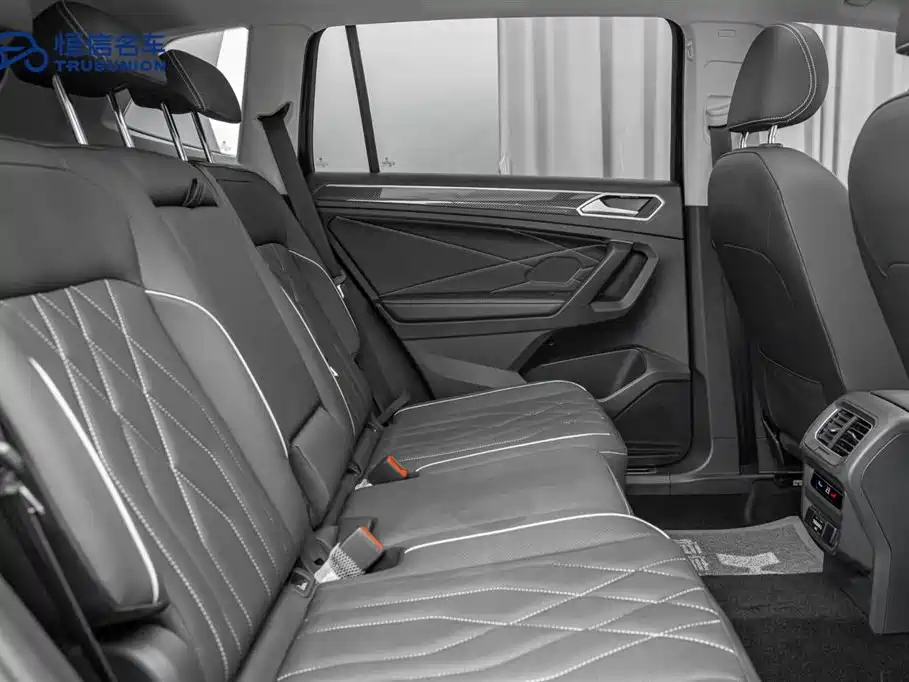 Volkswagen Tiguan L 2023 330TSI Auto 2WD R-Line Premium Edition фото 18