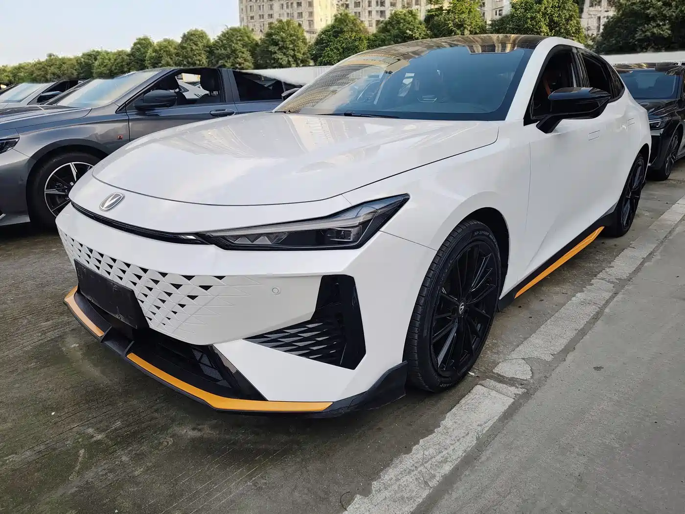 CHANGAN UNI-V