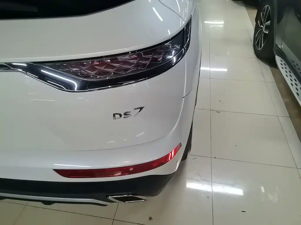 DS 7 2019 2018 45THP Rivoli Pioneer Edition