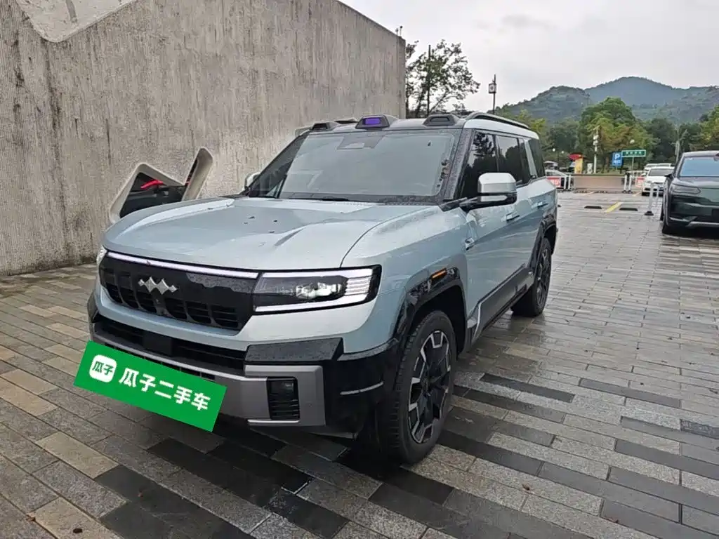 Fang Cheng Bao Leopard 8 2025 — пригон из Китая