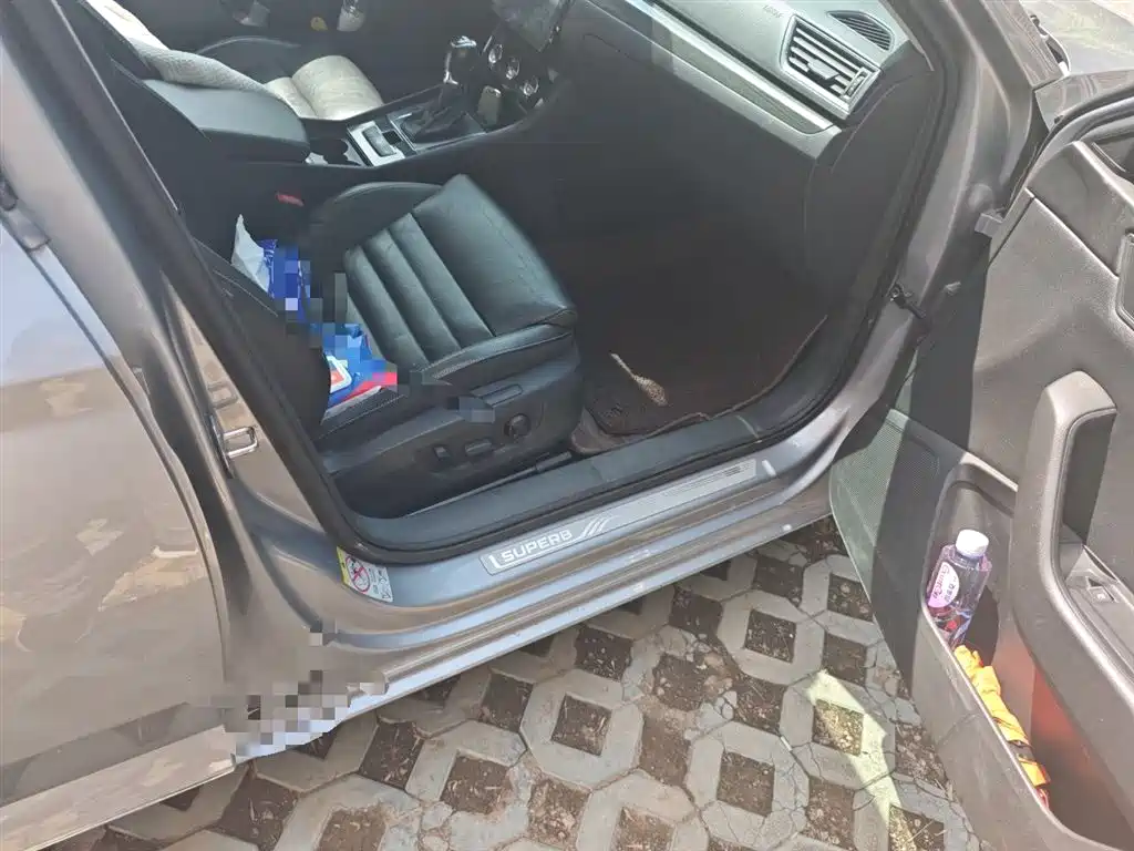 Škoda Superb 2016 TSI330 DSG Smart Edition фото 20
