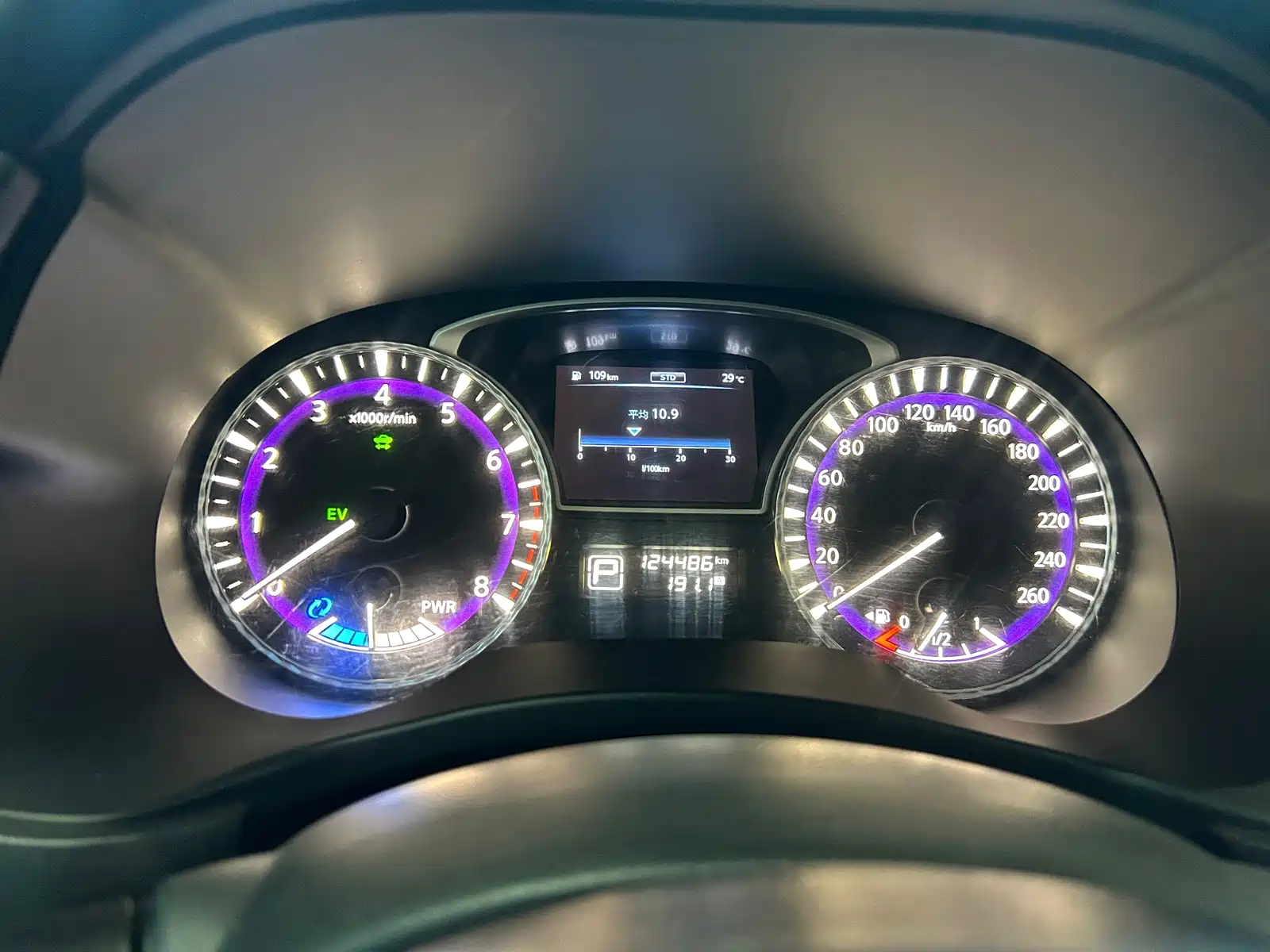صورة 24 - Infiniti QX60 (Import)