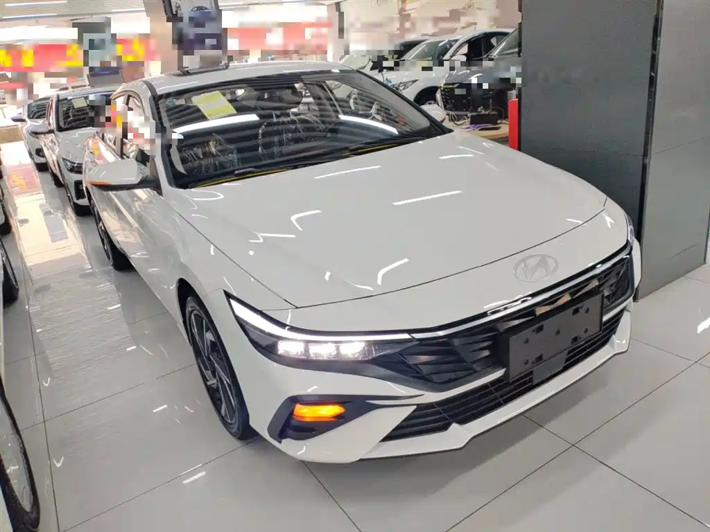 MODERN ELANTRA