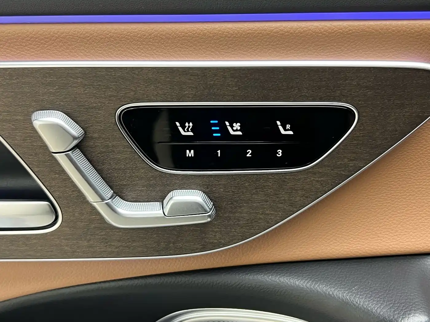 Mercedes-Benz E-Class 2024 Model E 300 L Luxury фото 18