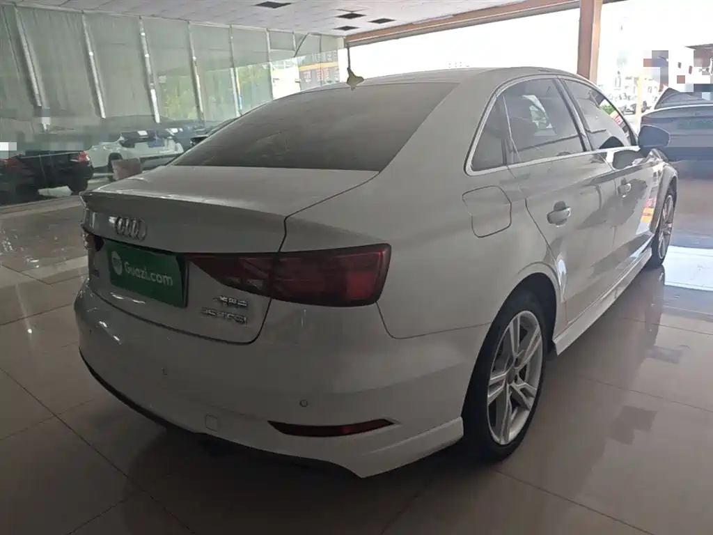 Audi A3 2019 Limousine 35 TFSI Fashion China VI фото 5