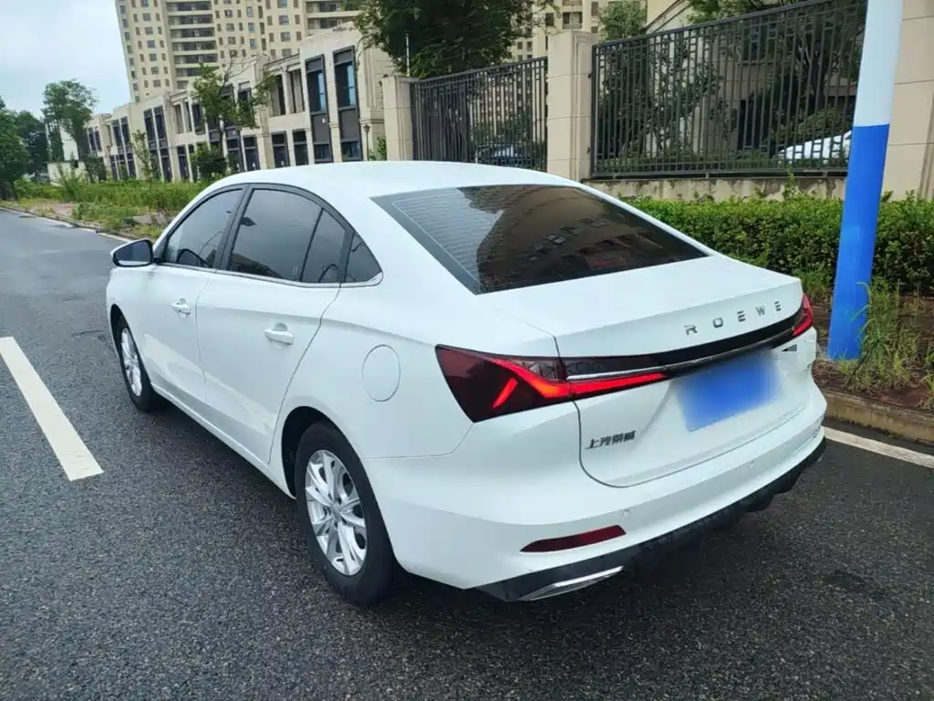 Roewe i5 2025 2023 1.5L CVT Luxury Edition