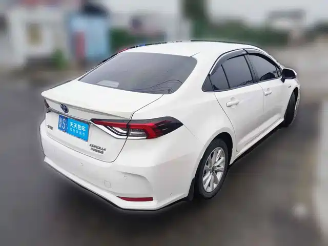 Toyota Corolla 2023 1.8L Smart Hybrid Dual Engine Elite Edition — фото 2