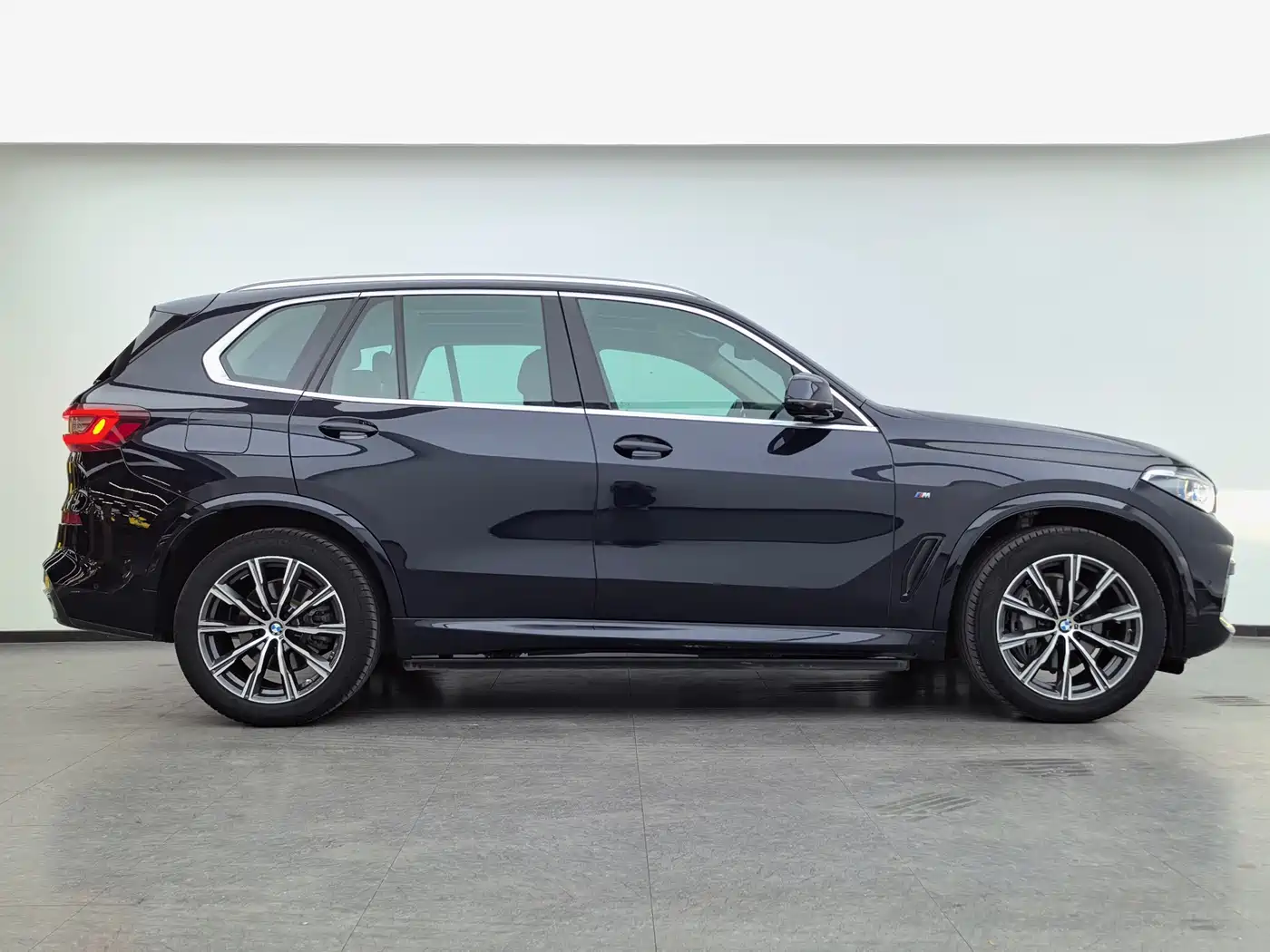 BMW X5 (Import) 2021 xDrive40i M Sport Package фото 12