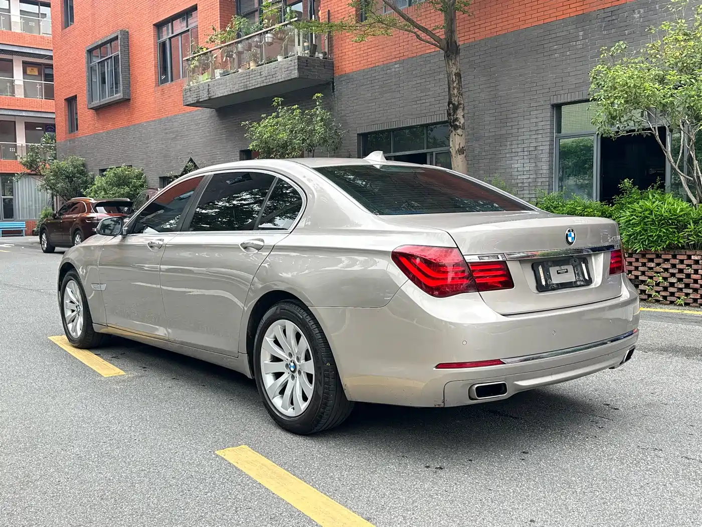 BMW 7 Series 2014 2013 Model 730Li Luxury