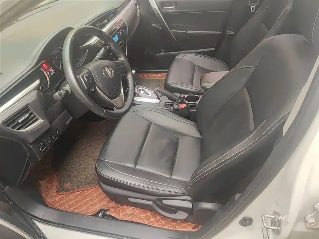 Toyota Corolla 2017 Model 1.2T CVT GL-i Leather Edition фото 11