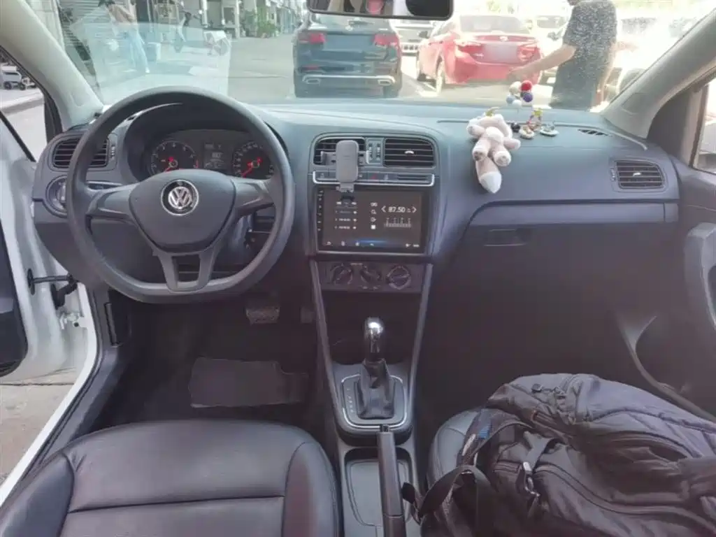 Volkswagen Polo 2018 1.5L Auto Safe Drive фото 10