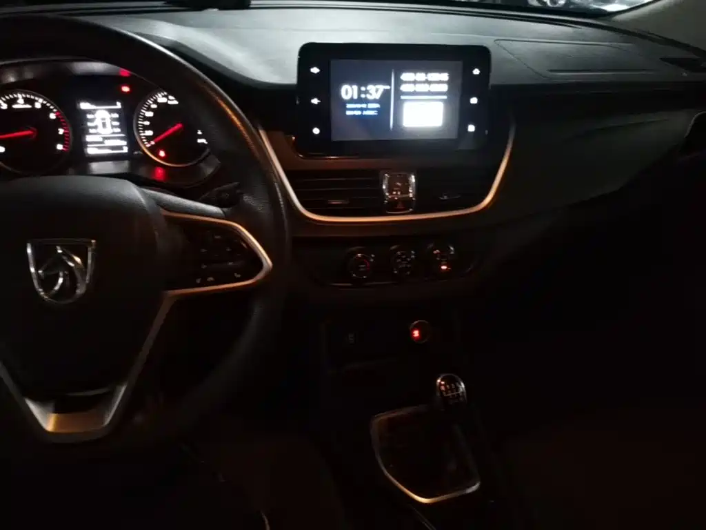 Baojun 730 2020 2021 1.5L Manual Fashion 7-Seater