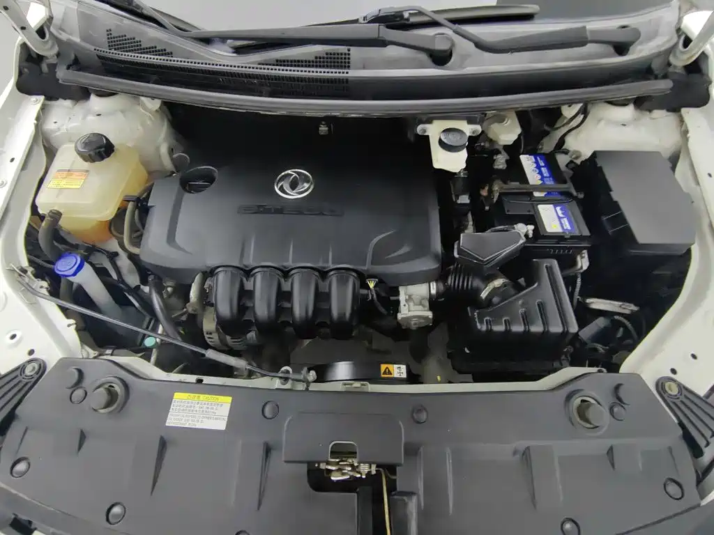 Dongfeng Aeolus Dongfeng Fengshen AX3 2017 2016 1.5L Manual Trendy Cool Edition