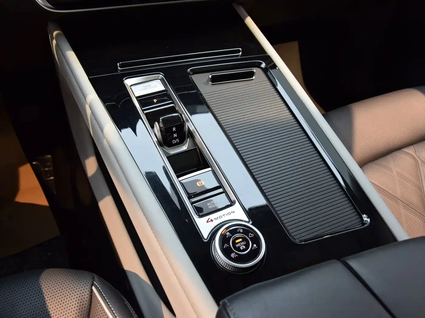 Volkswagen Teramont 2024 530 V6 AWD Prestige Luxury Edition фото 15