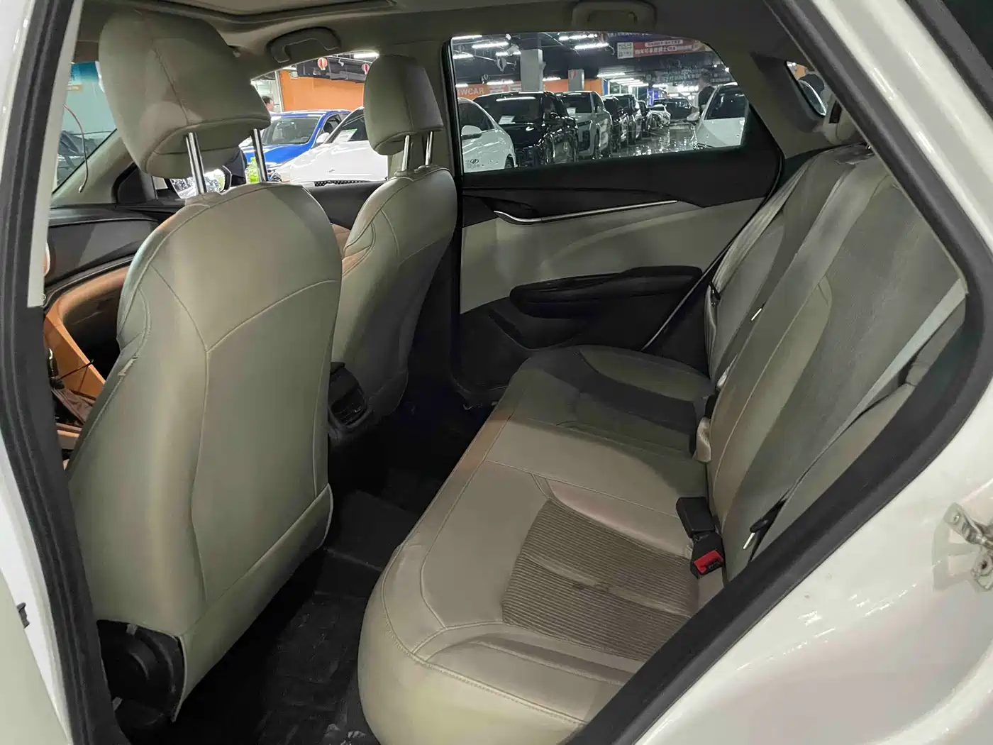 Buick Excelle 2016 15N Automatic Elite фото 9