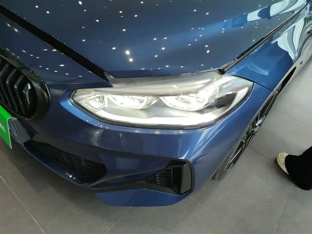 BMW 1 Series 2021 125i M Sport Black Night Edition фото 24