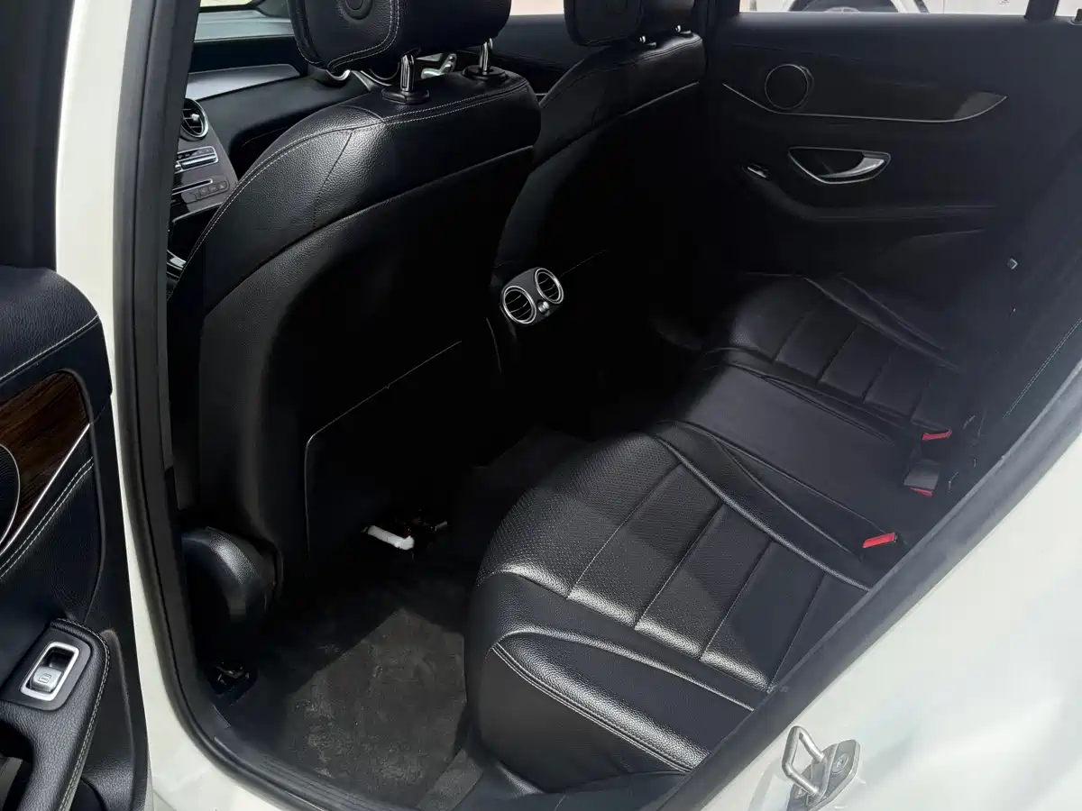 Mercedes-Benz GLC 2018 GLC 260 4MATIC Dynamic фото 7