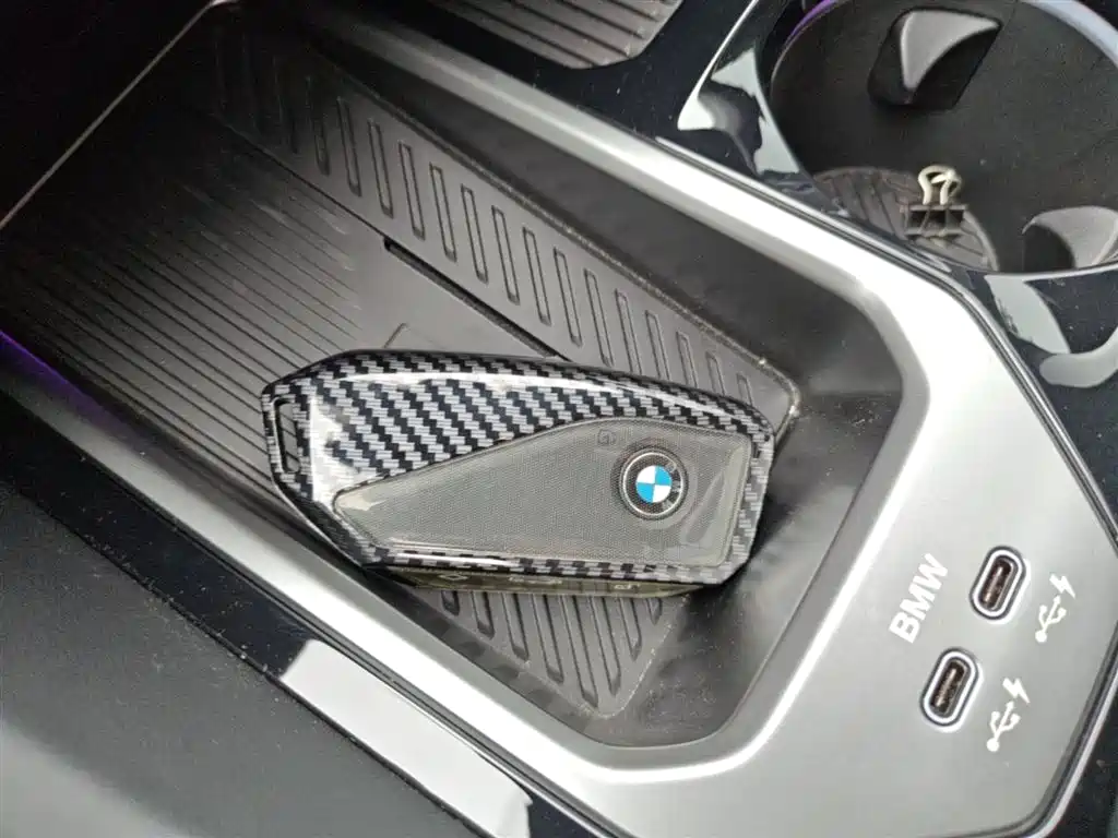 BMW 5 Series 2024 530Li Leading M Sport Package фото 15