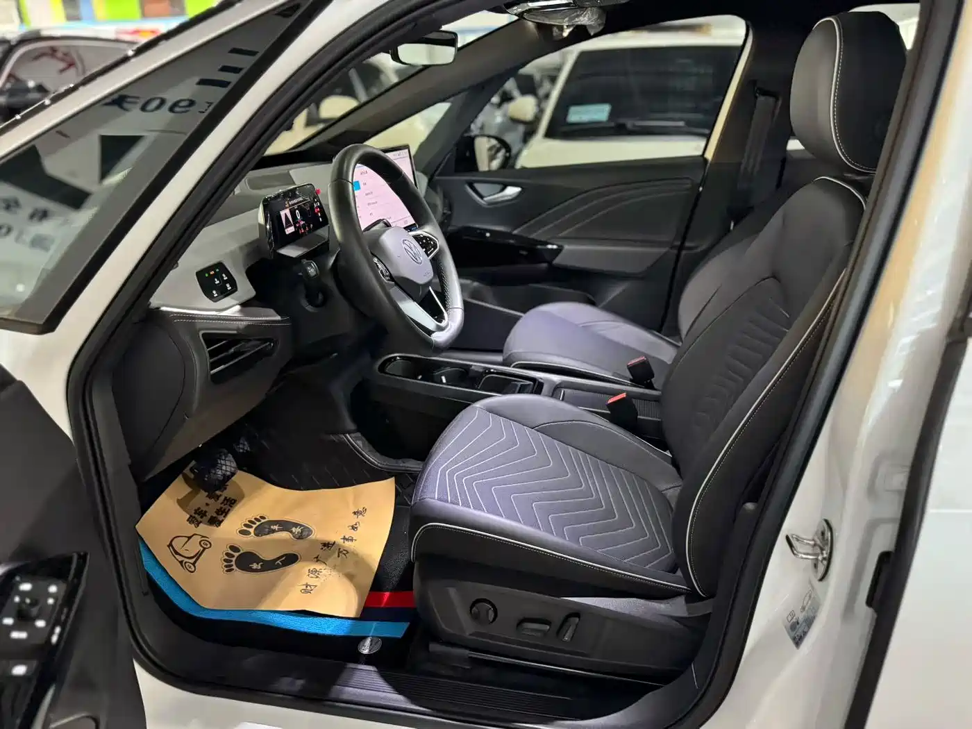Volkswagen ID.3 2025 Facelift Smart Outstanding Edition фото 6