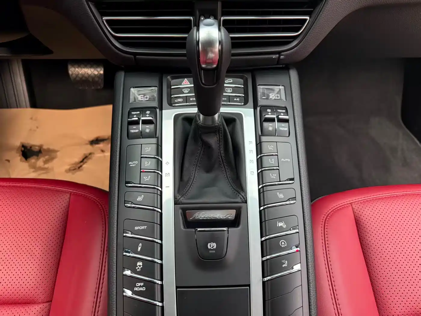 Porsche Macan 2021 Macan 2.0T фото 6