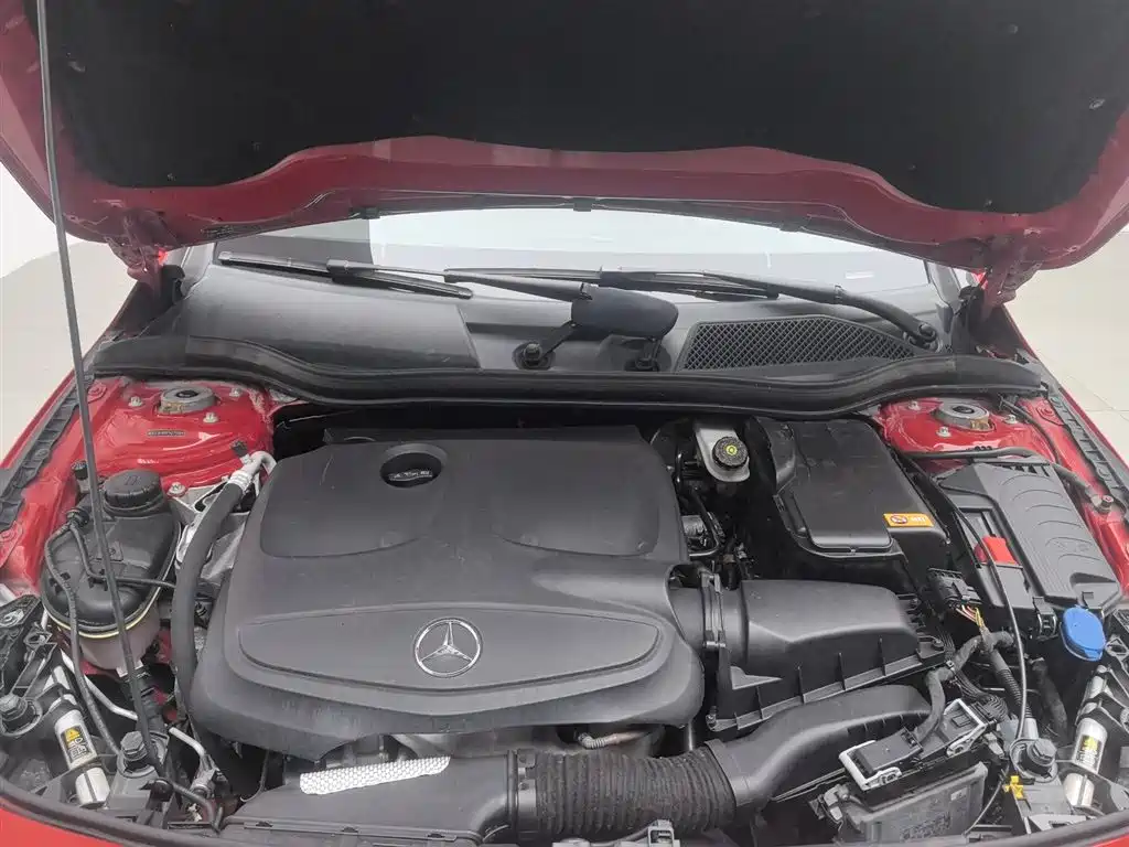 Mercedes-Benz CLA (Import) 2015 CLA 220 4MATIC фото 6