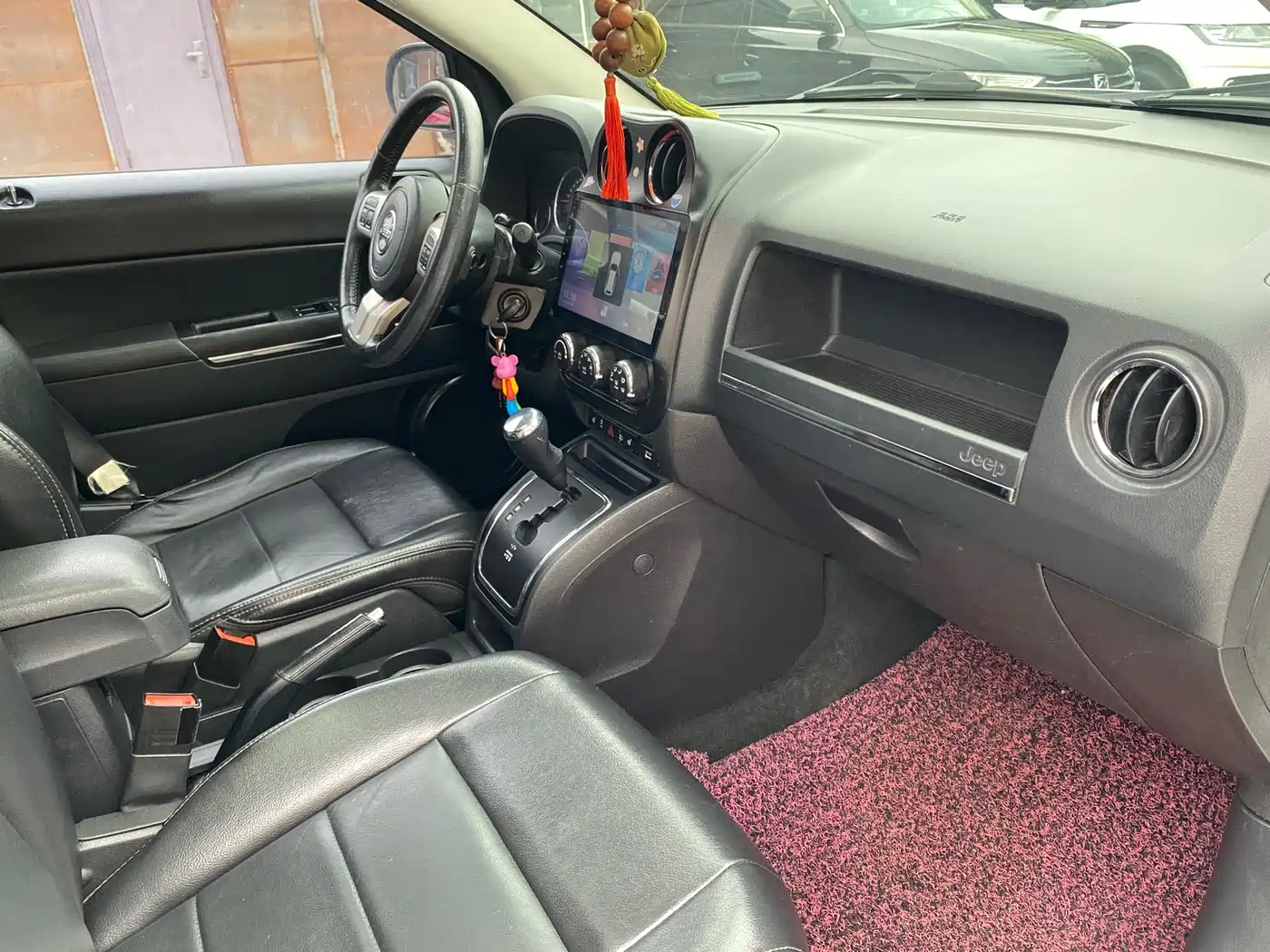 Фото 8 - Jeep Compass (Import)