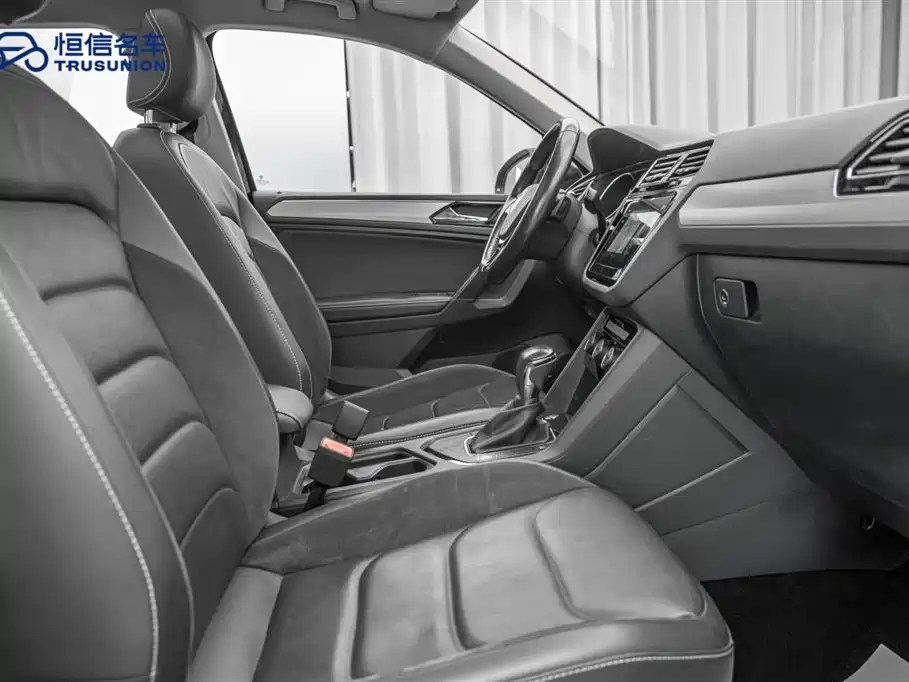Volkswagen Tiguan L 2019 330TSI Automatic 2WD Panorama Comfort Edition China VI фото 15