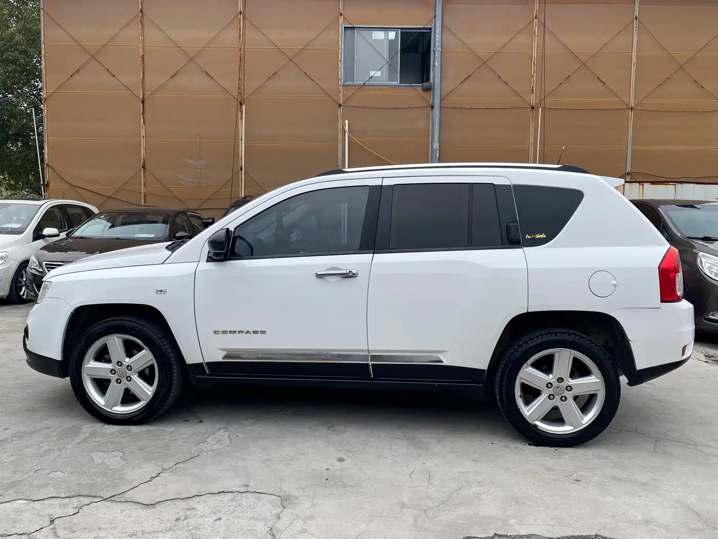 Фото 12 - Jeep Compass (Import)