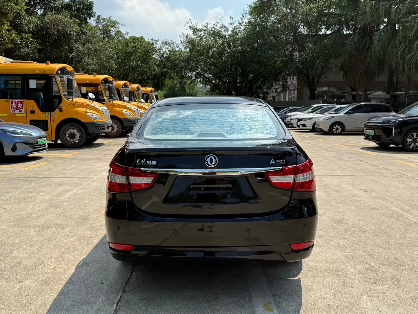 Dongfeng Aeolus Dongfeng Fengshen A60 2014 2014 1.6L Automatic Luxury
