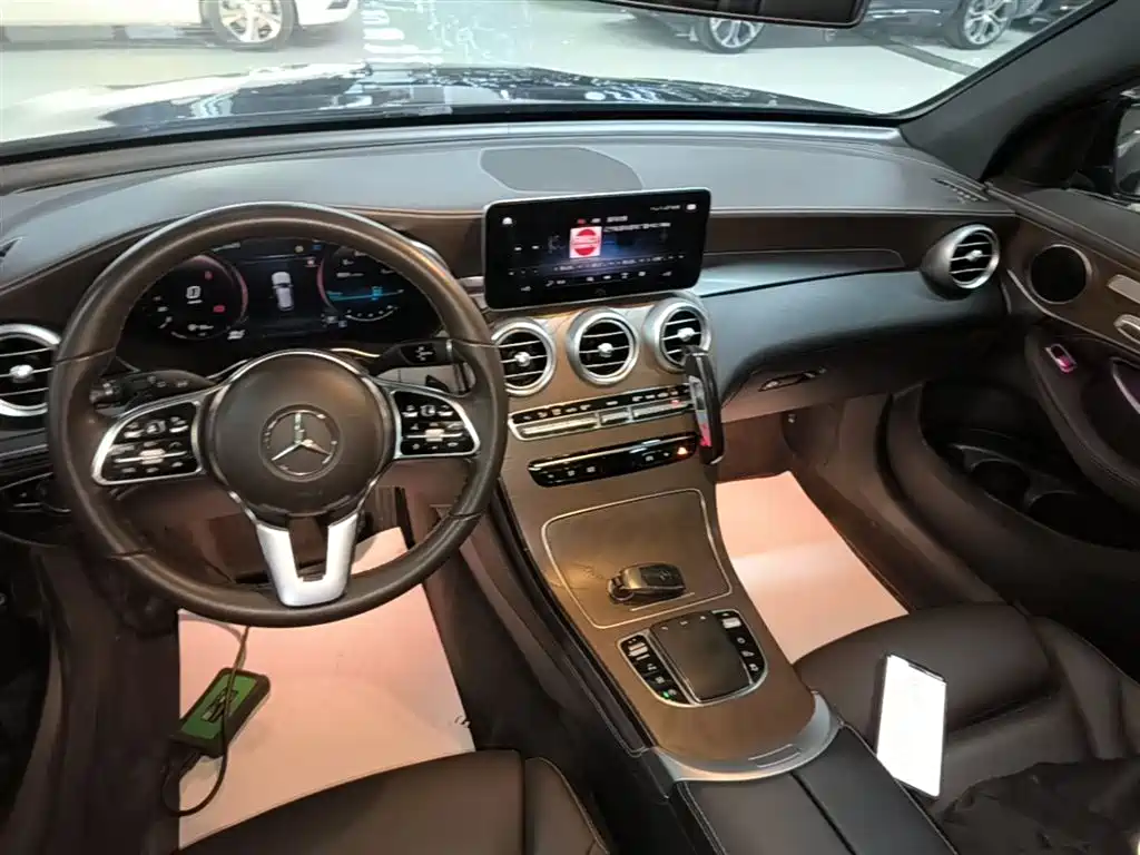 Mercedes-Benz GLC 2020 GLC 260 L 4MATIC Luxury фото 13