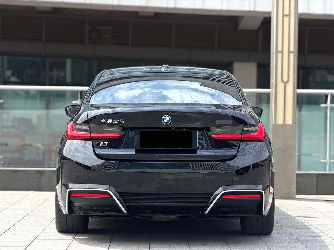 BMW i3 2024 eDrive 40 L Shadow Night Package фото 9