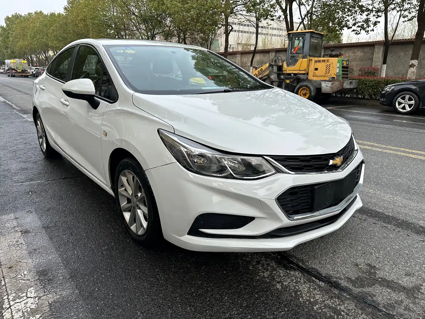 Chevrolet Cruze 2018 320 Automatic Pioneer Sunroof Edition фото 3