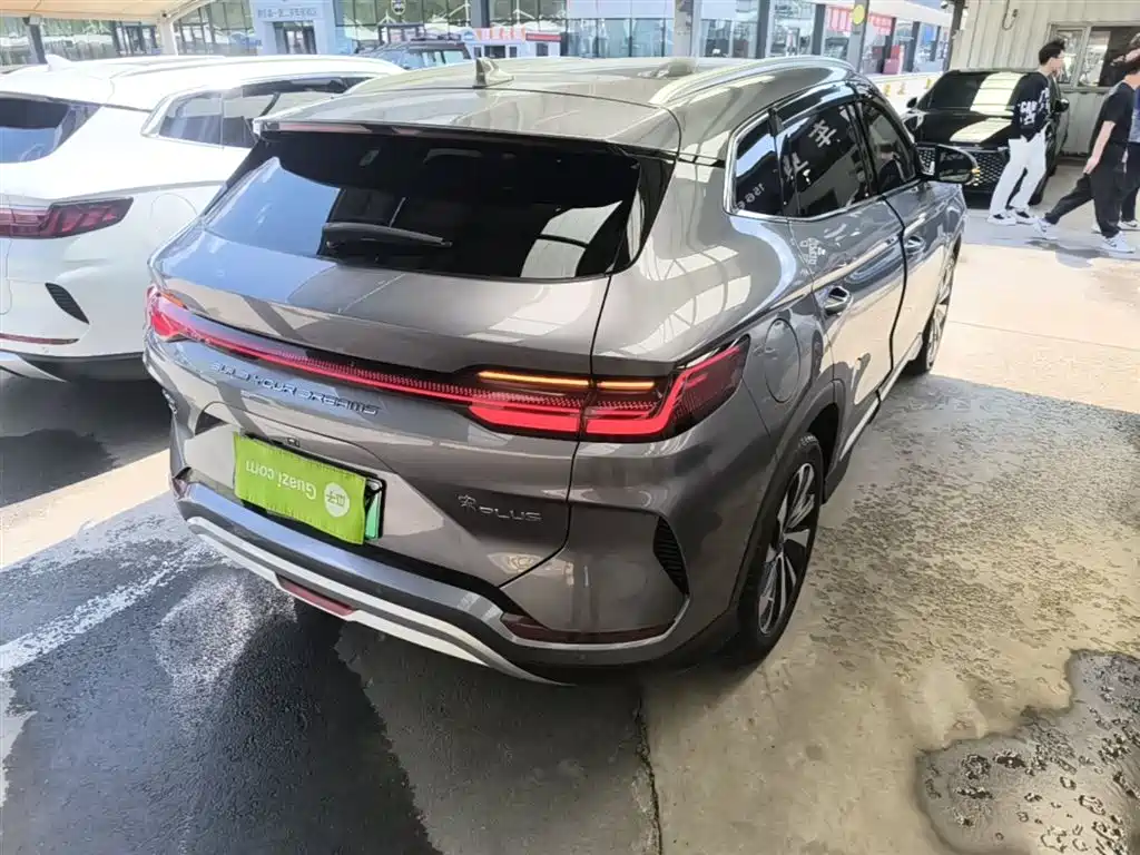 BYD Song PLUS PHEV 2024 Glory Edition DM-i 110km Flagship фото 7