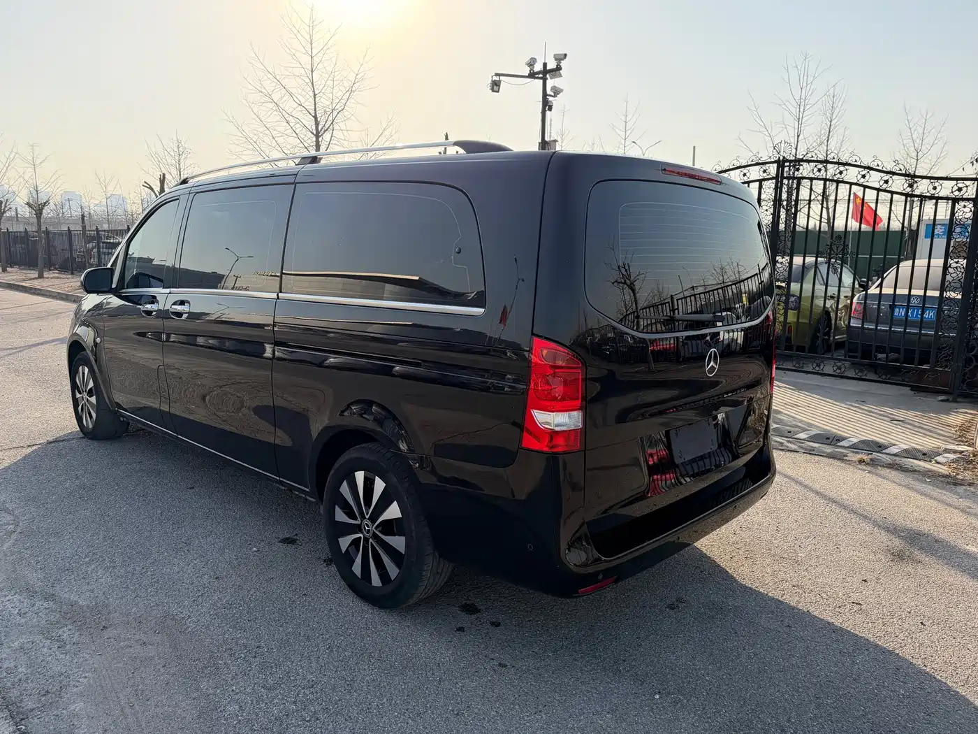 Mercedes-Benz Vito 2023 2.0T Business 7-Seater фото 7