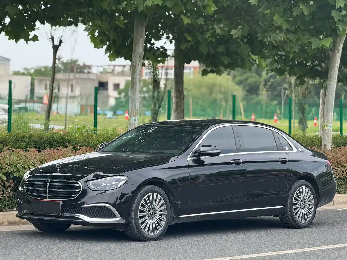 Mercedes-Benz E-Class 2023 E 300 L Luxury