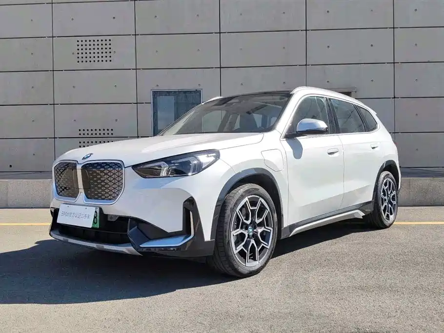 BMW iX1 2023 xDrive30L X Design Package