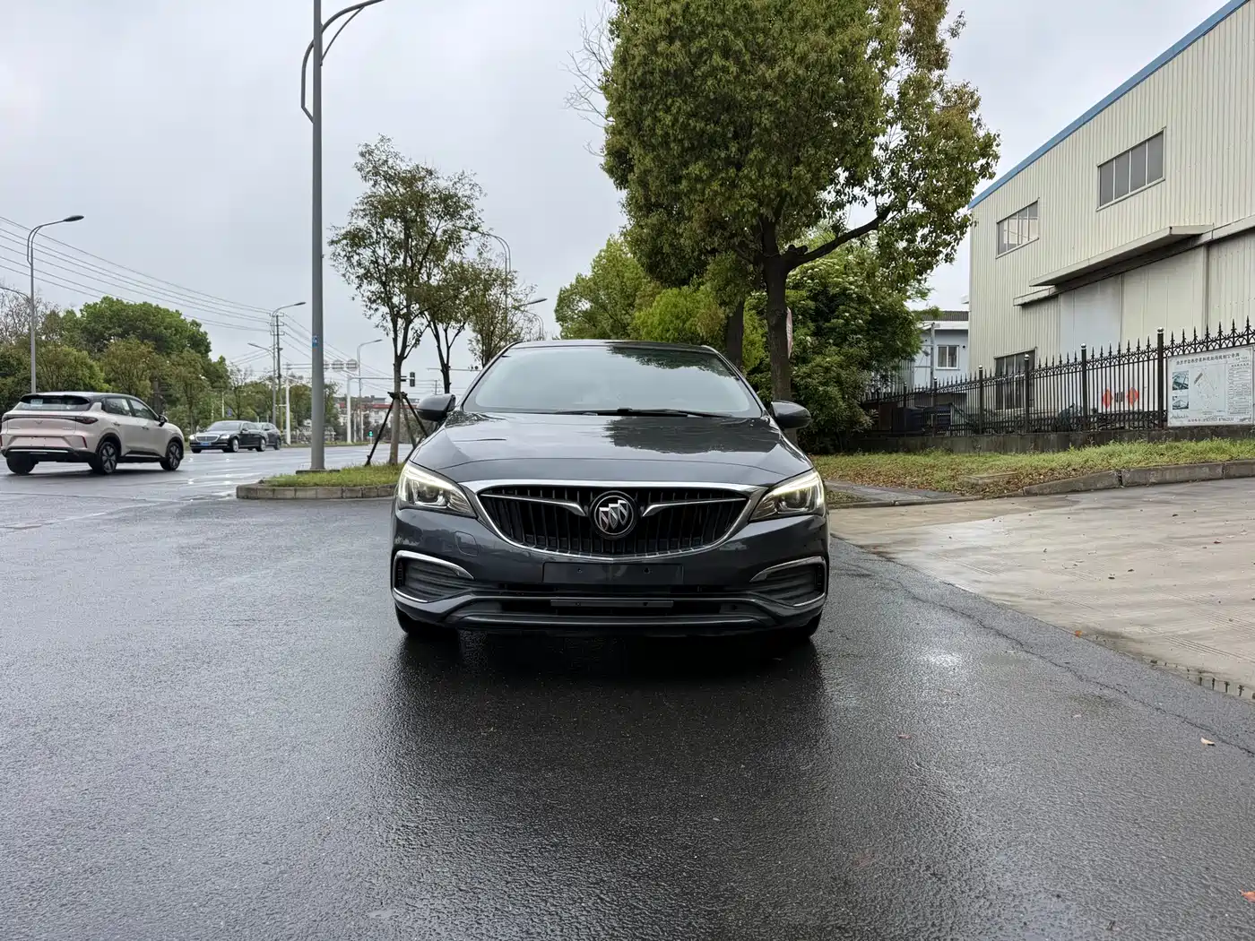 Buick Verano 2018 Sedan 15S Automatic Leading фото 2