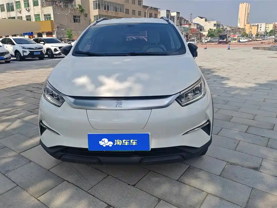 BYD Yuan Pro 2021 Lifetime Love Edition фото 2