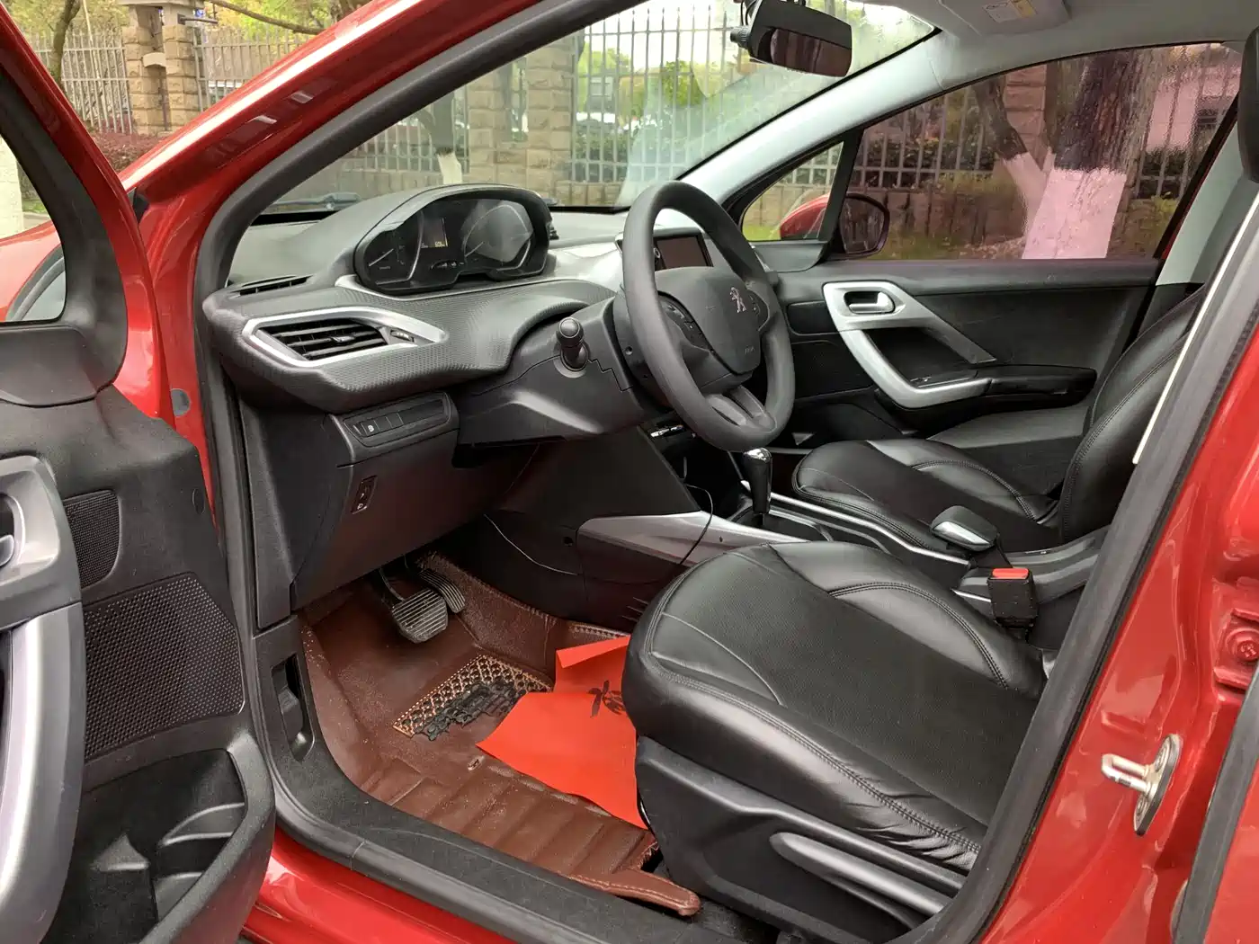 Peugeot 2008 2015 Cool Edition 1.6L Auto Jade фото 5