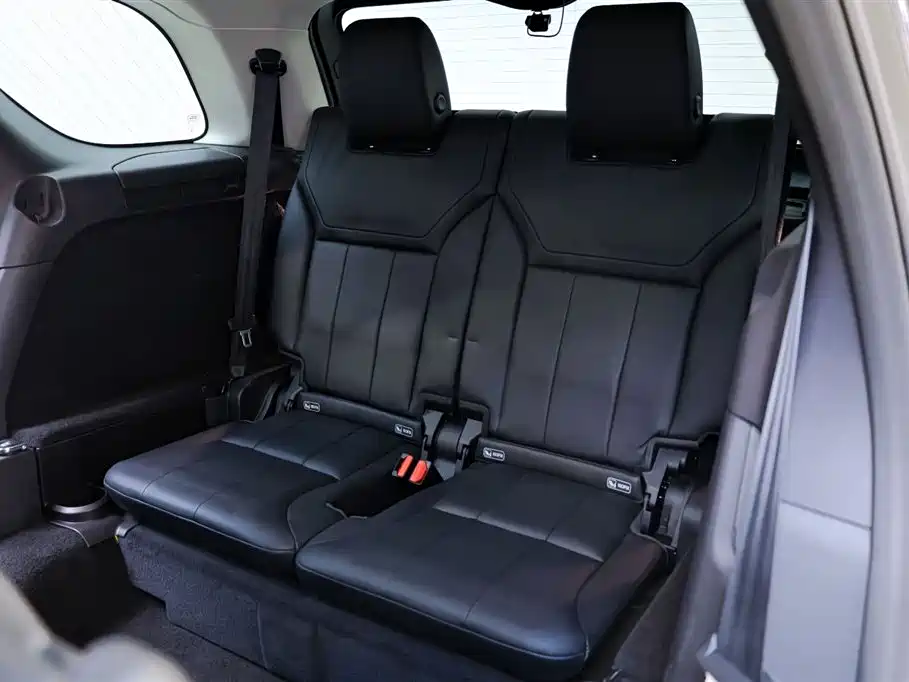 Land Rover Discovery 2018 3.0 SC V6 SE фото 30