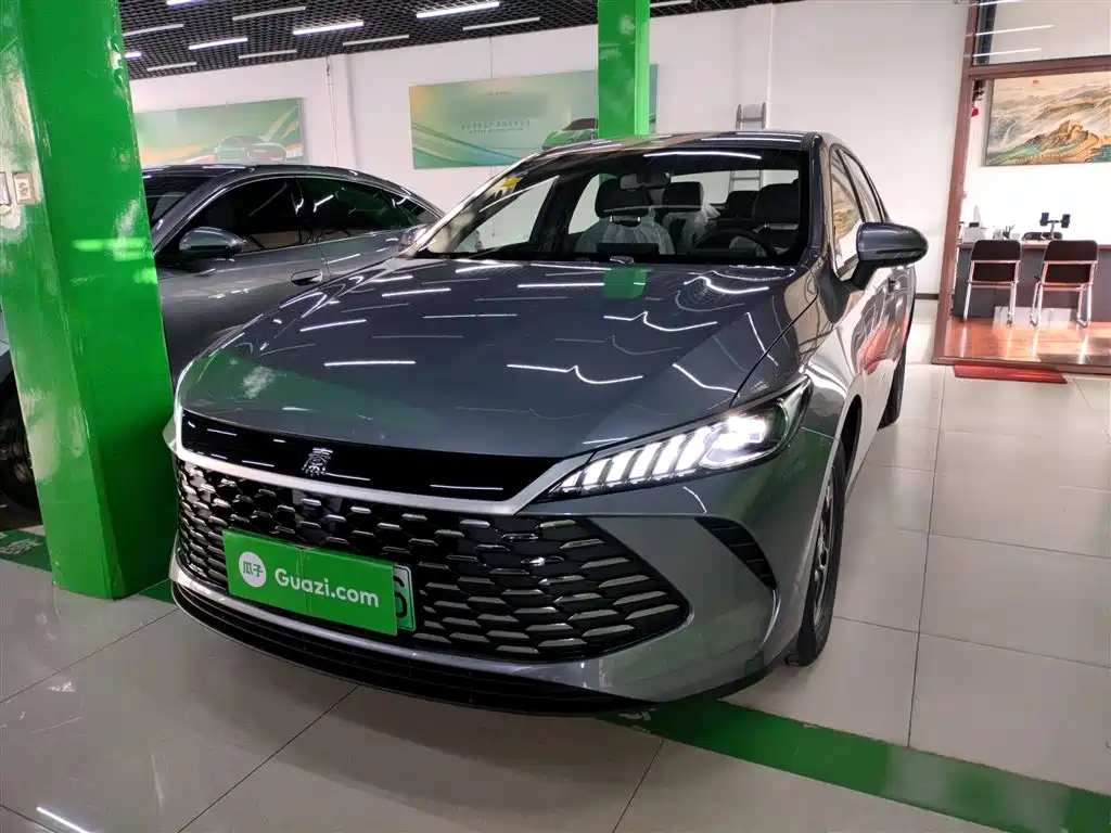 BYD Qin PLUS 2026 DM-i Smart Edition 128KM Progressive фото 3
