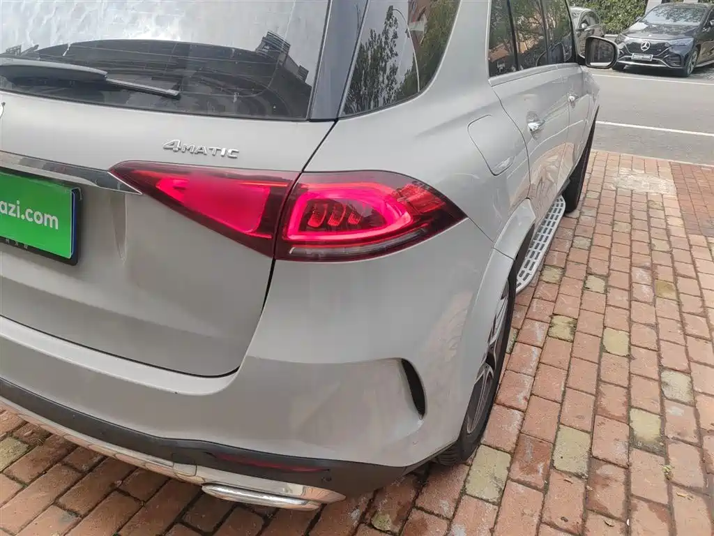 Mercedes-Benz GLE 2020 GLE 450 4MATIC Fashion фото 24