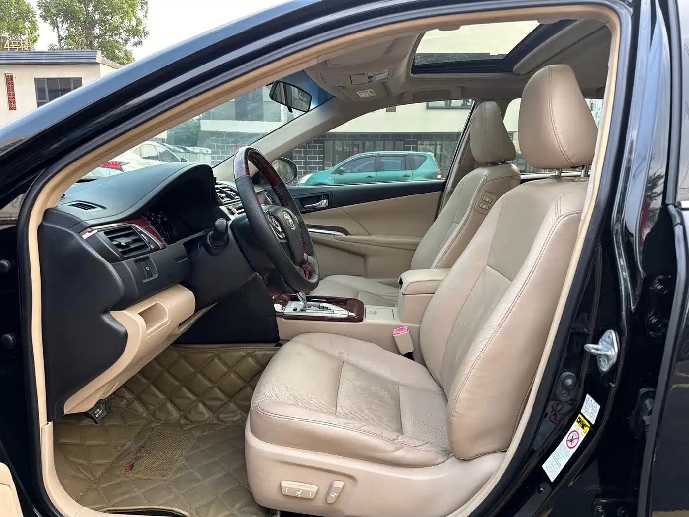 Toyota Camry 2012 2.5G Luxury Edition фото 5