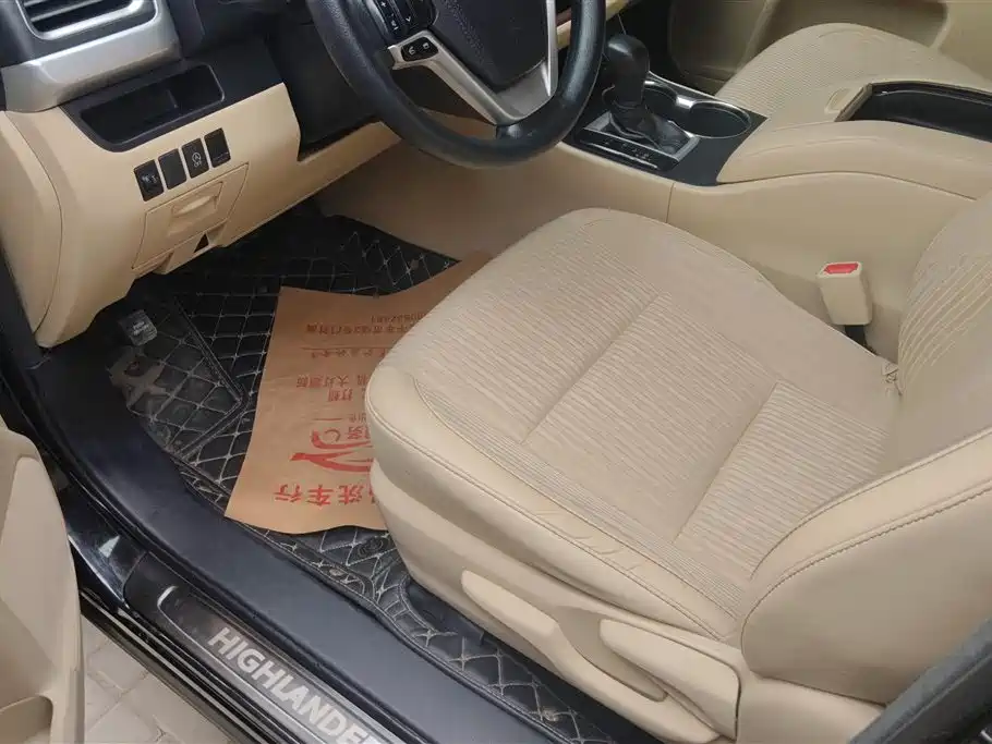 Toyota Highlander 2017 2.0T 4WD Elite 7-Seater фото 9