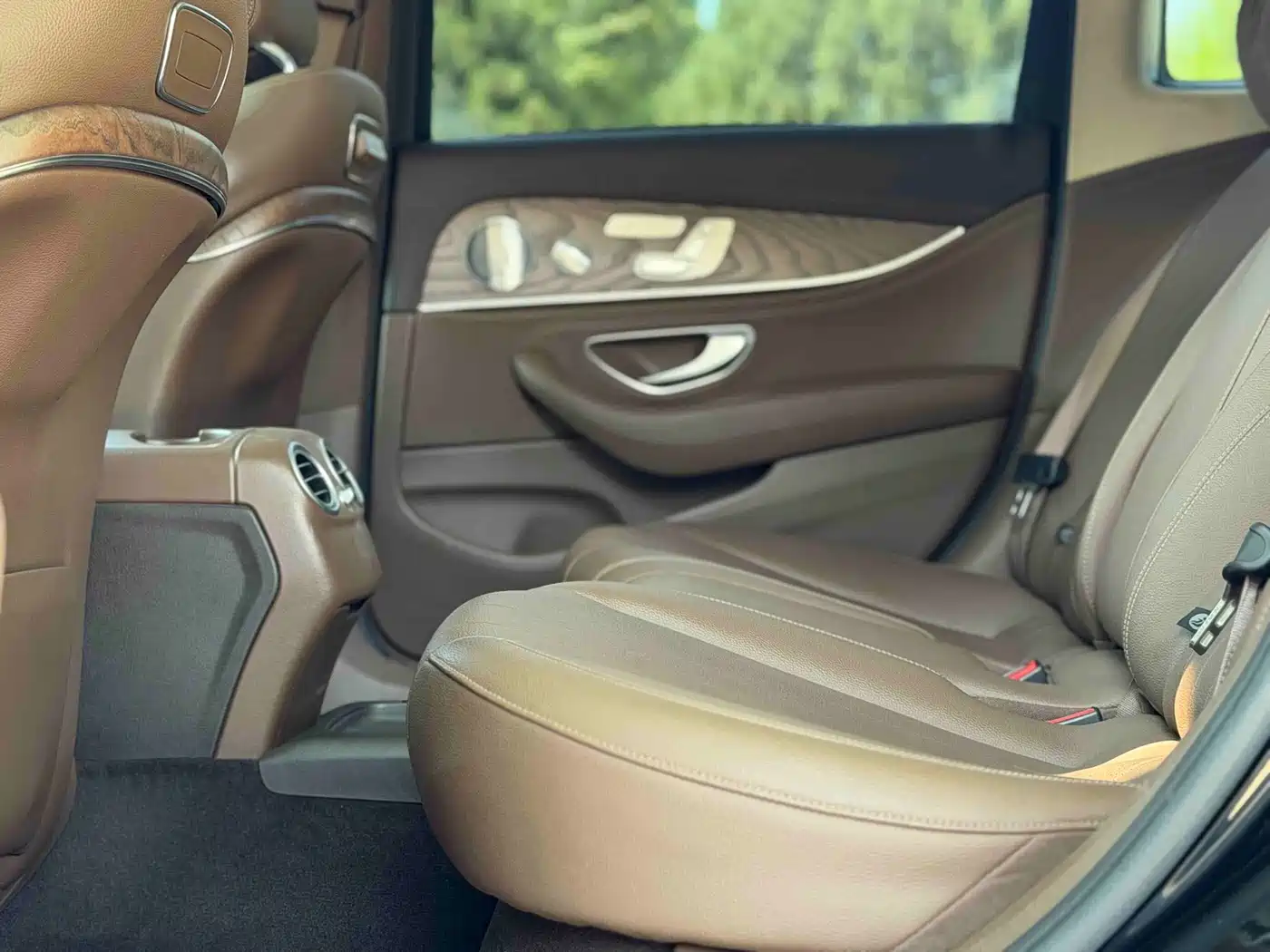 Mercedes-Benz E-Class 2019 Facelift E 300 L Luxury фото 6